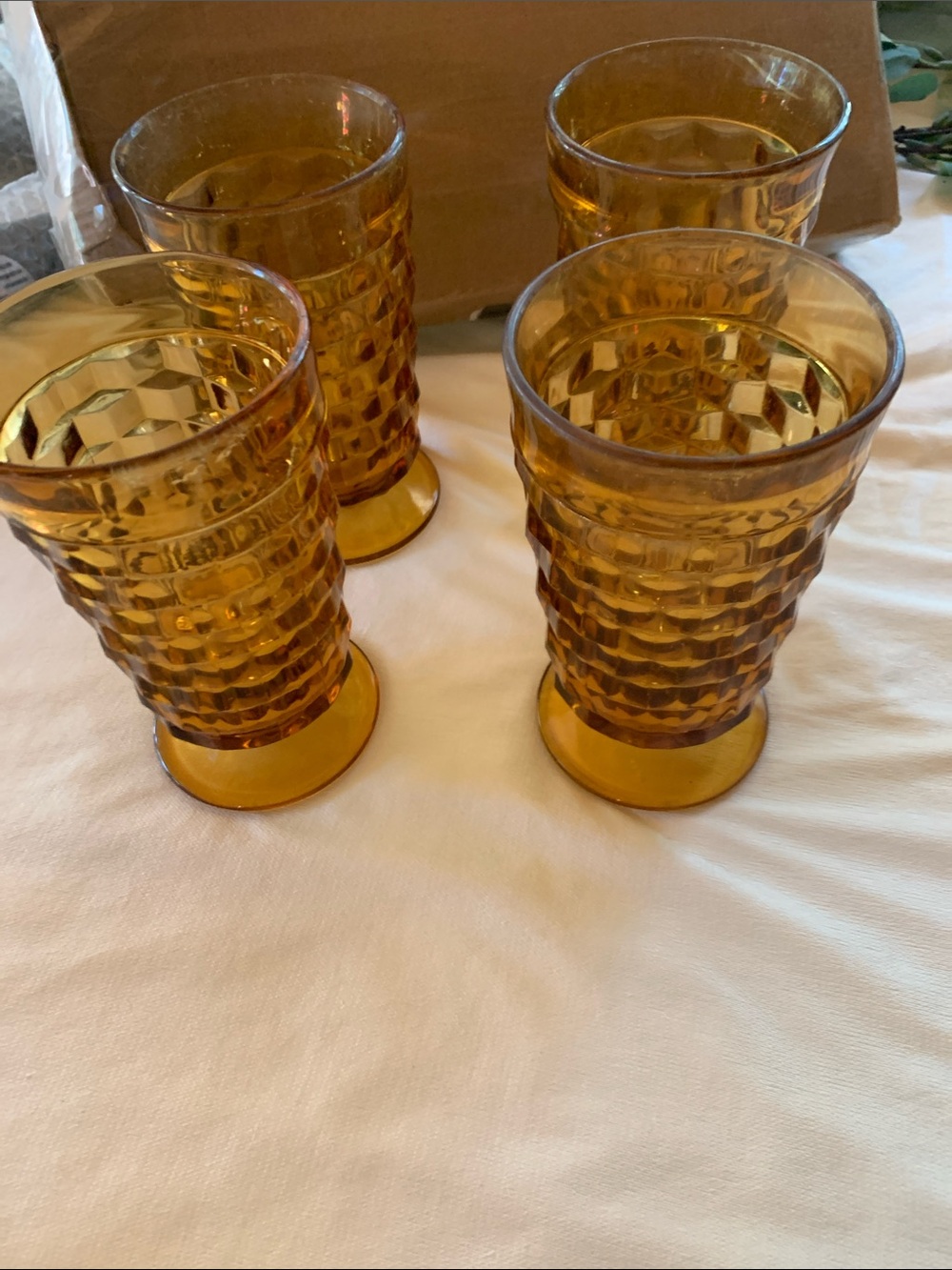 - Set of 4 vintage Indiana amber tumblers.no cracks or chips